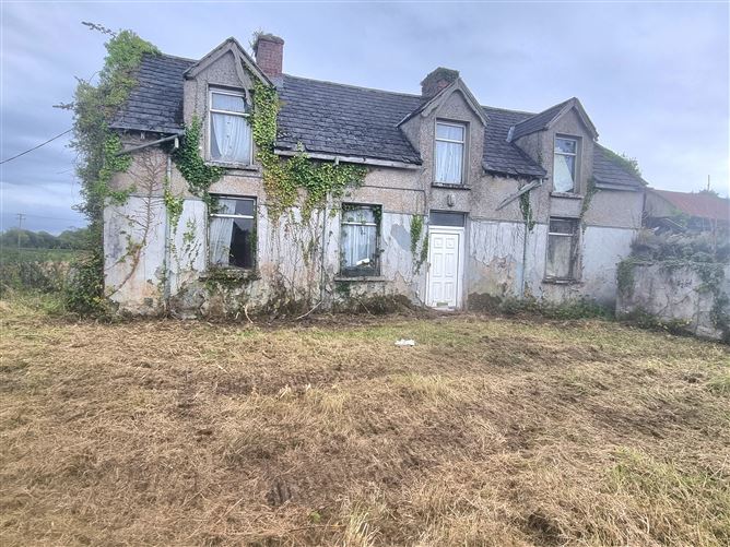 Coolistigue, Derelict Cottage , Clonlara, Clare