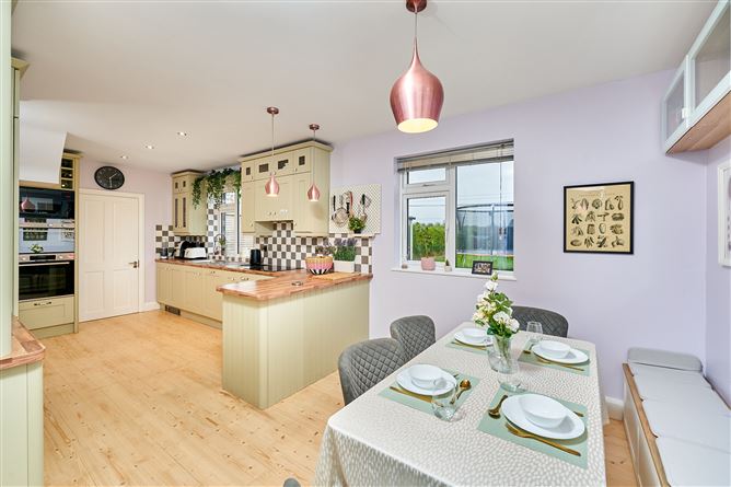 6 Blackwater Park, Kells Road, Navan, Meath