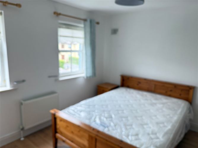 22 Cairn Hill View, Drumlish, Co. Longford.