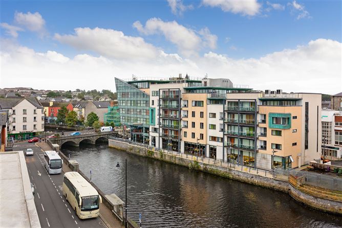 Top Floor, Connacht House, Markievicz Road, Sligo, Sligo