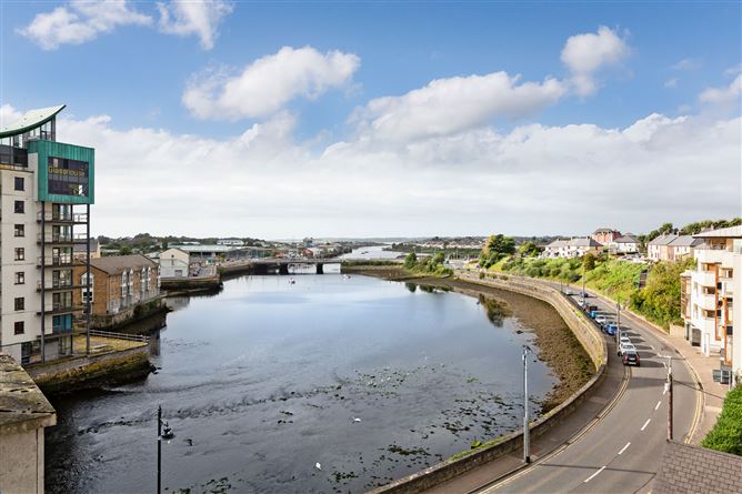 Top Floor, Connacht House, Markievicz Road, Sligo, Sligo