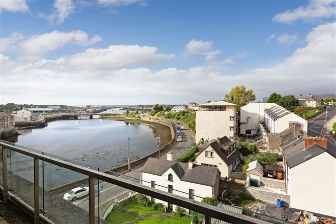 Top Floor, Connacht House, Markievicz Road, Sligo, Sligo