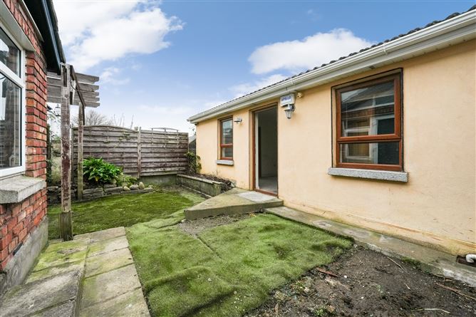 22 The Rise, Kingswood Heights, Dublin 24