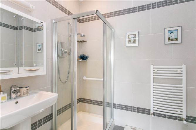 37 Ballintyre Downs, Ballinteer, Dublin 16