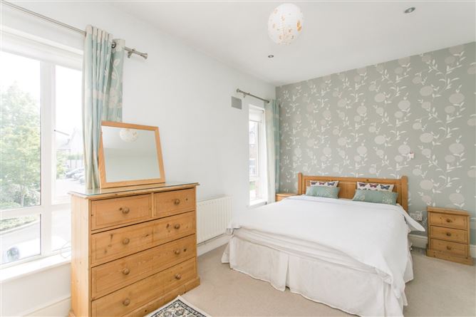 37 Ballintyre Downs, Ballinteer, Dublin 16
