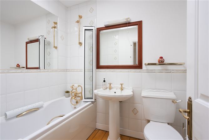200 Holywell, Kilmacud Road Upper, Goatstown, Dublin 14