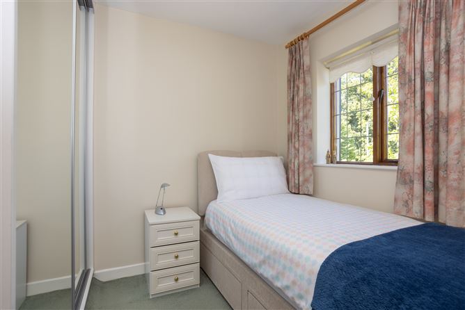200 Holywell, Kilmacud Road Upper, Goatstown, Dublin 14