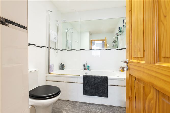 149 Roebuck Castle, Clonskeagh, Dublin 14