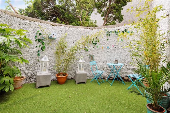 2 Roseville Terrace, Dublin Road, Bray, Co. Wicklow