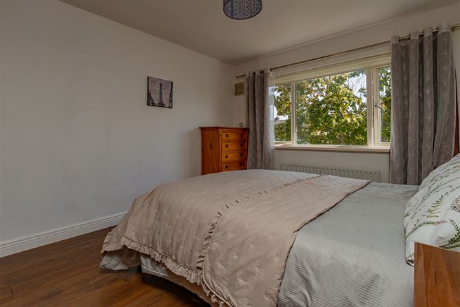 19 Rushbrook Park, Templeogue, Dublin 6W