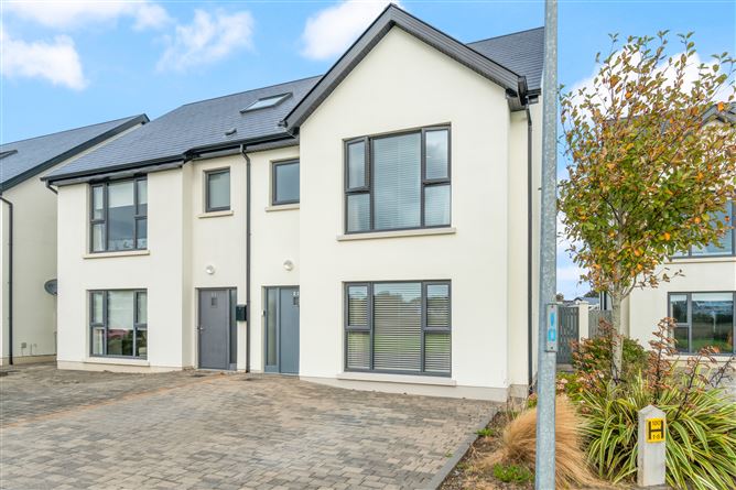 22 Ceathru an Tobair, Oranmore, Galway