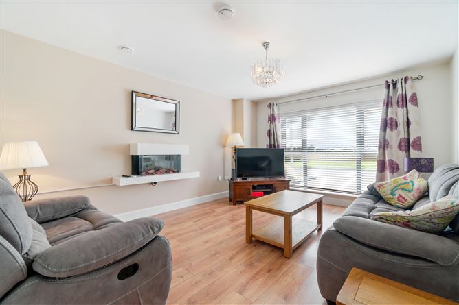 22 Ceathru an Tobair, Oranmore, Galway