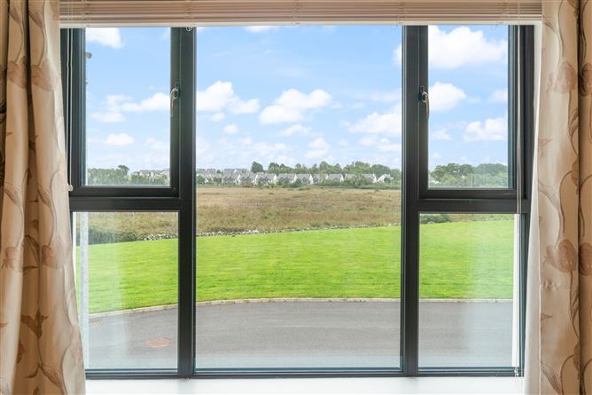 22 Ceathru an Tobair, Oranmore, Galway