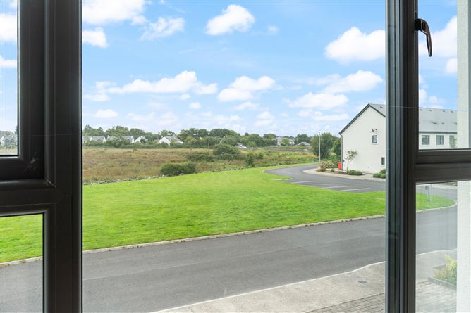 22 Ceathru an Tobair, Oranmore, Galway