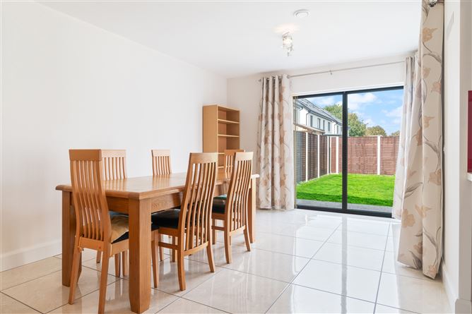 22 Ceathru an Tobair, Oranmore, Galway