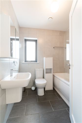 22 Ceathru an Tobair, Oranmore, Galway