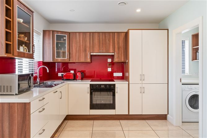22 Ceathru an Tobair, Oranmore, Galway