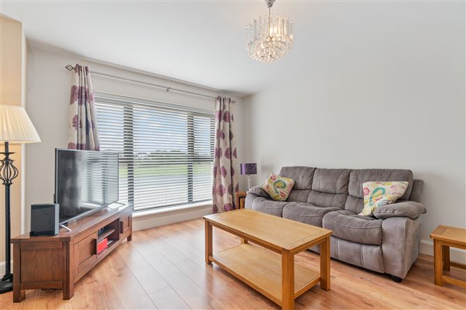22 Ceathru an Tobair, Oranmore, Galway