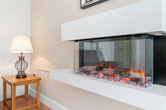 22 Ceathru an Tobair, Oranmore, Galway