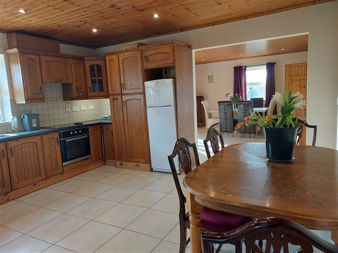 Shepperton, Shreelane, Union Hall, West Cork