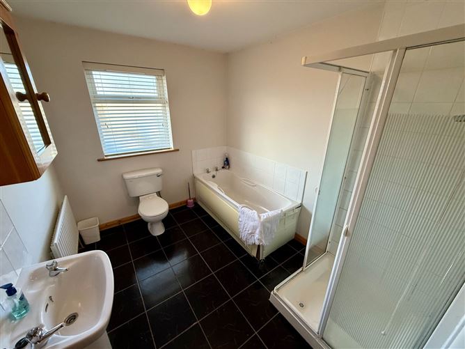 2 Brookside, Cloonfad, County Roscommon