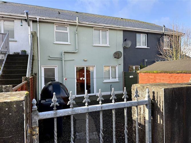 2 Brookside, Cloonfad, County Roscommon