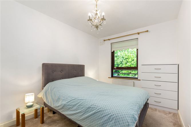 Photo 7 of 12 — 33 Cremorne, Terenure, Dublin 6