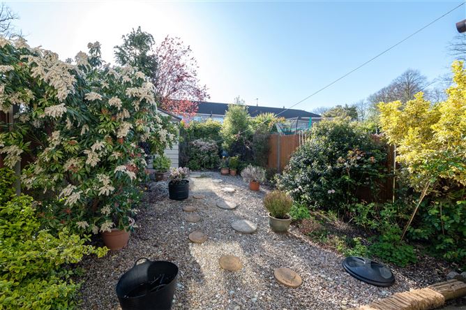 16 Gate Lodge, Castle Road, Blackrock, Cork