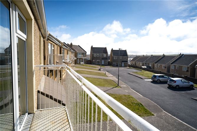 14 Georges Head, Golf Links Road, Kilkee, Co. Clare