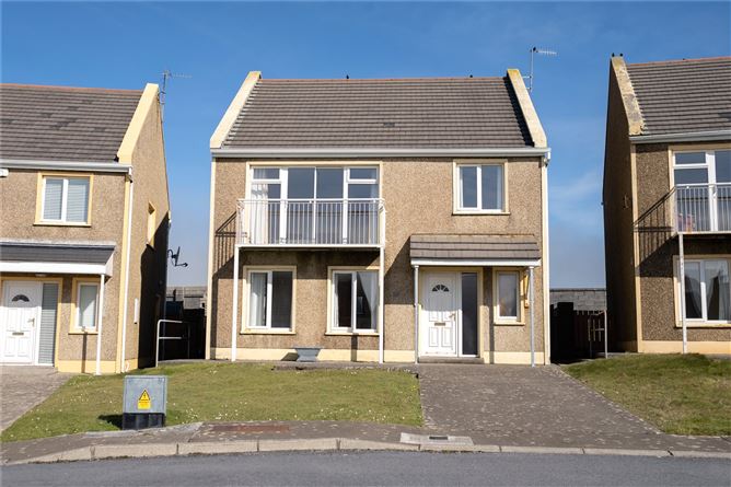 14 Georges Head, Golf Links Road, Kilkee, Co. Clare