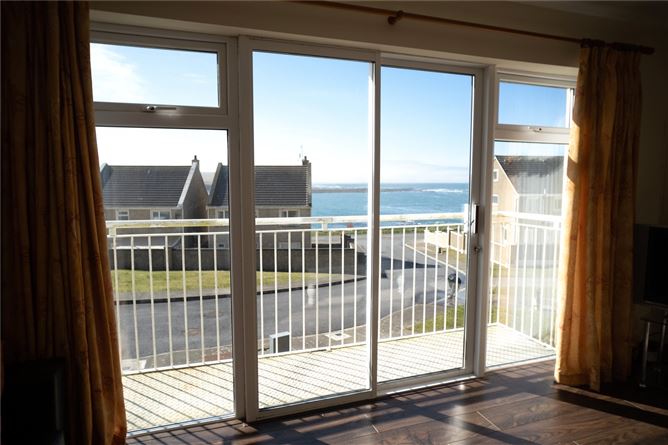 14 Georges Head, Golf Links Road, Kilkee, Co. Clare