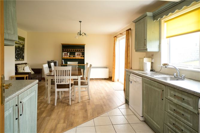 14 Georges Head, Golf Links Road, Kilkee, Co. Clare