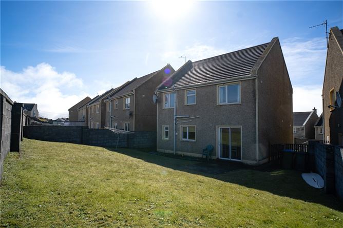 14 Georges Head, Golf Links Road, Kilkee, Co. Clare