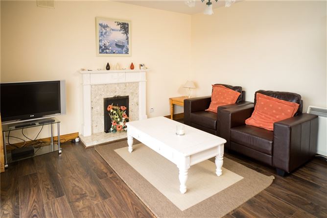 14 Georges Head, Golf Links Road, Kilkee, Co. Clare