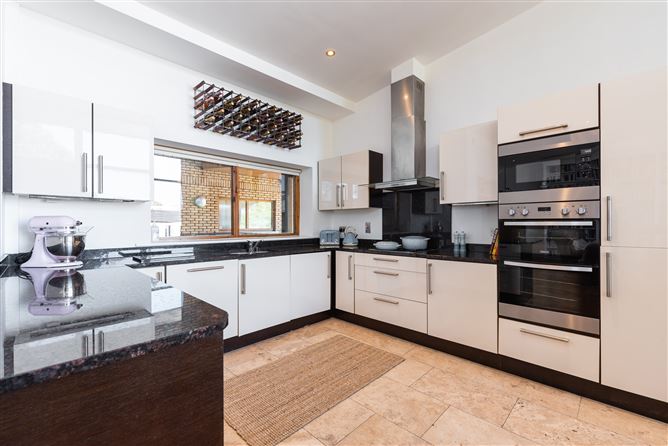 98 Ridge Hall, The Ash, Shanganagh Road, Ballybrack, County Dublin