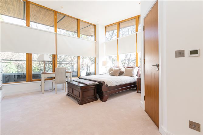 98 Ridge Hall, The Ash, Shanganagh Road, Ballybrack, County Dublin