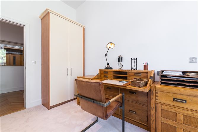 98 Ridge Hall, The Ash, Shanganagh Road, Ballybrack, County Dublin