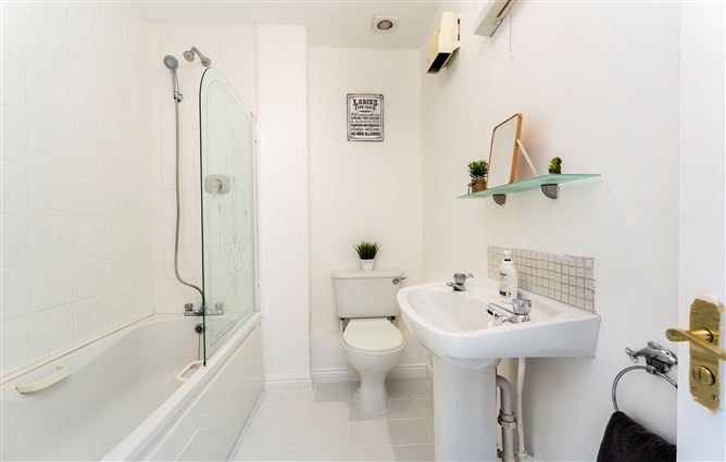 73 Castlegrange Square, Clondalkin, Dublin 22