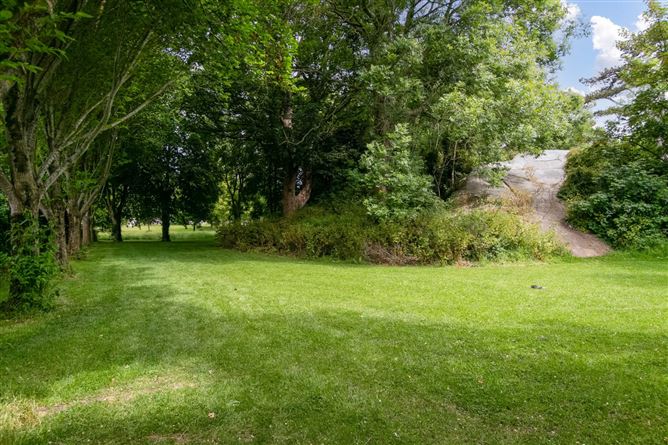 72 Avondale Court, Blackrock, Co. Dublin