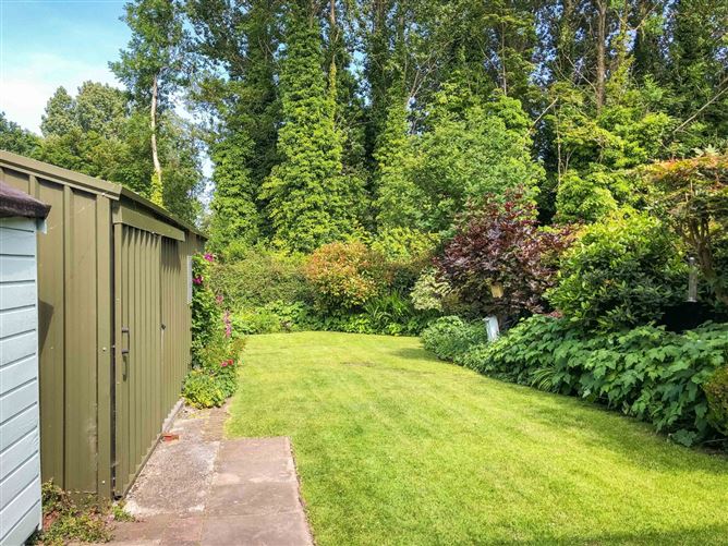 72 Avondale Court, Blackrock, Co. Dublin