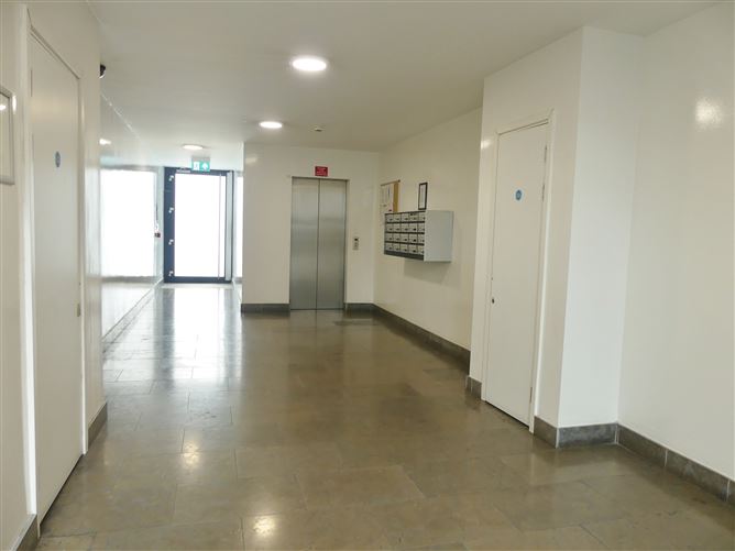 12, Loftus Hall, Tallaght, Dublin 24