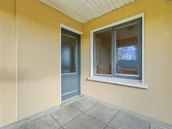 2 Sruthán Mhuirlinne, Ballybane, Galway City