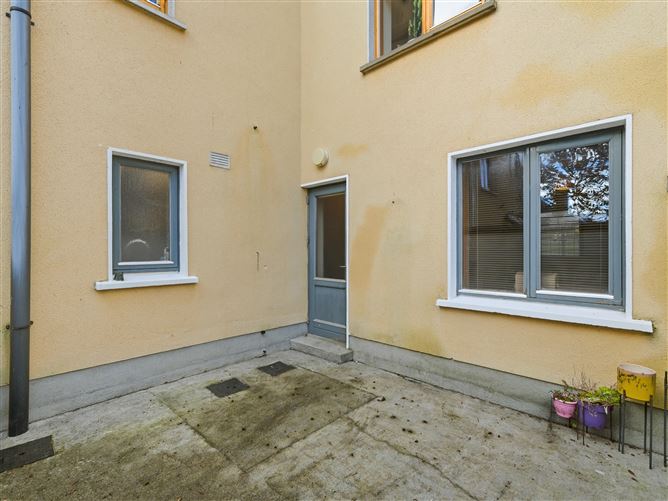 2 Sruthán Mhuirlinne, Ballybane, Galway City