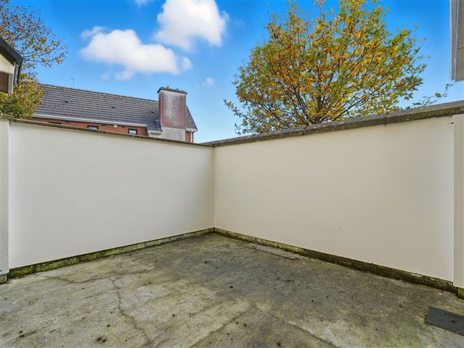 2 Sruthán Mhuirlinne, Ballybane, Galway City