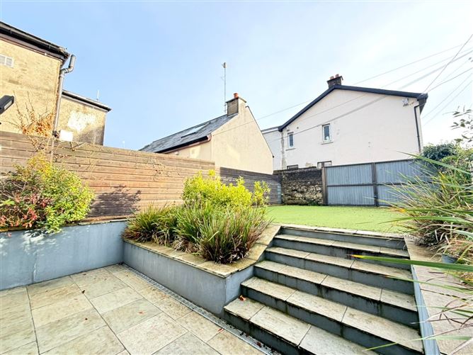 Dunville Avenue, Ranelagh