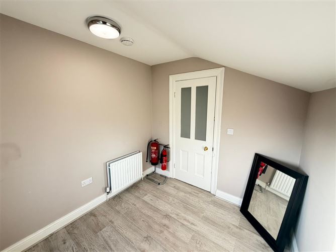 Dunville Avenue, Ranelagh