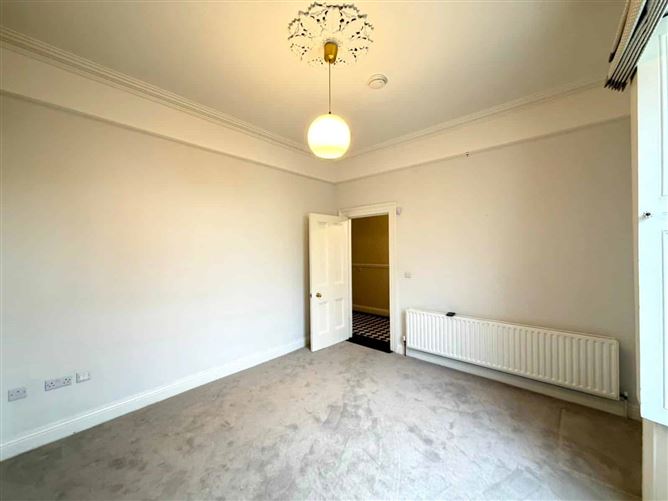 Dunville Avenue, Ranelagh