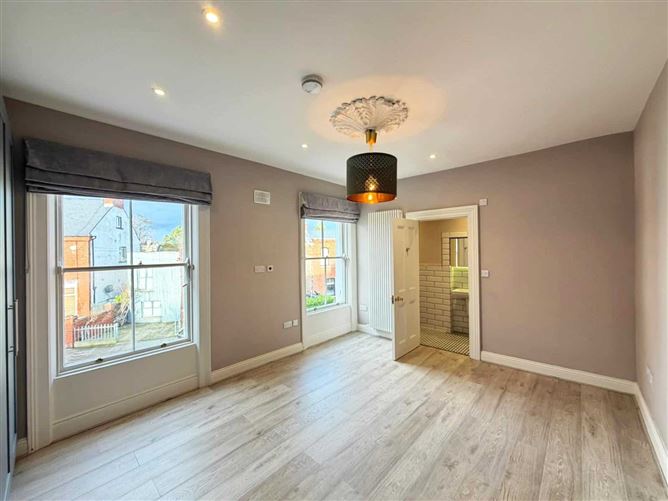 Dunville Avenue, Ranelagh