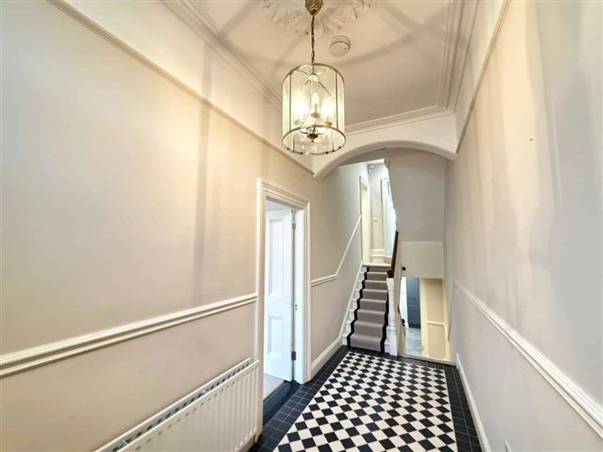 Dunville Avenue, Ranelagh