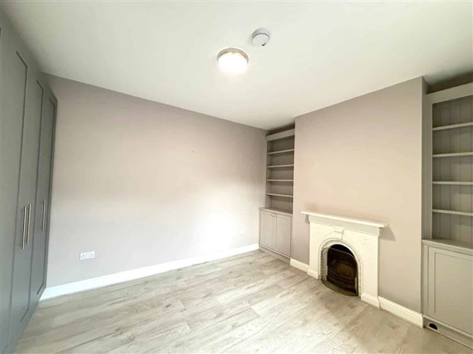 Dunville Avenue, Ranelagh